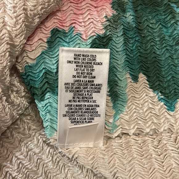 CASUAL CORNER Crimped Sleeveless Floral Blouse size Large - Picture 7 of 9